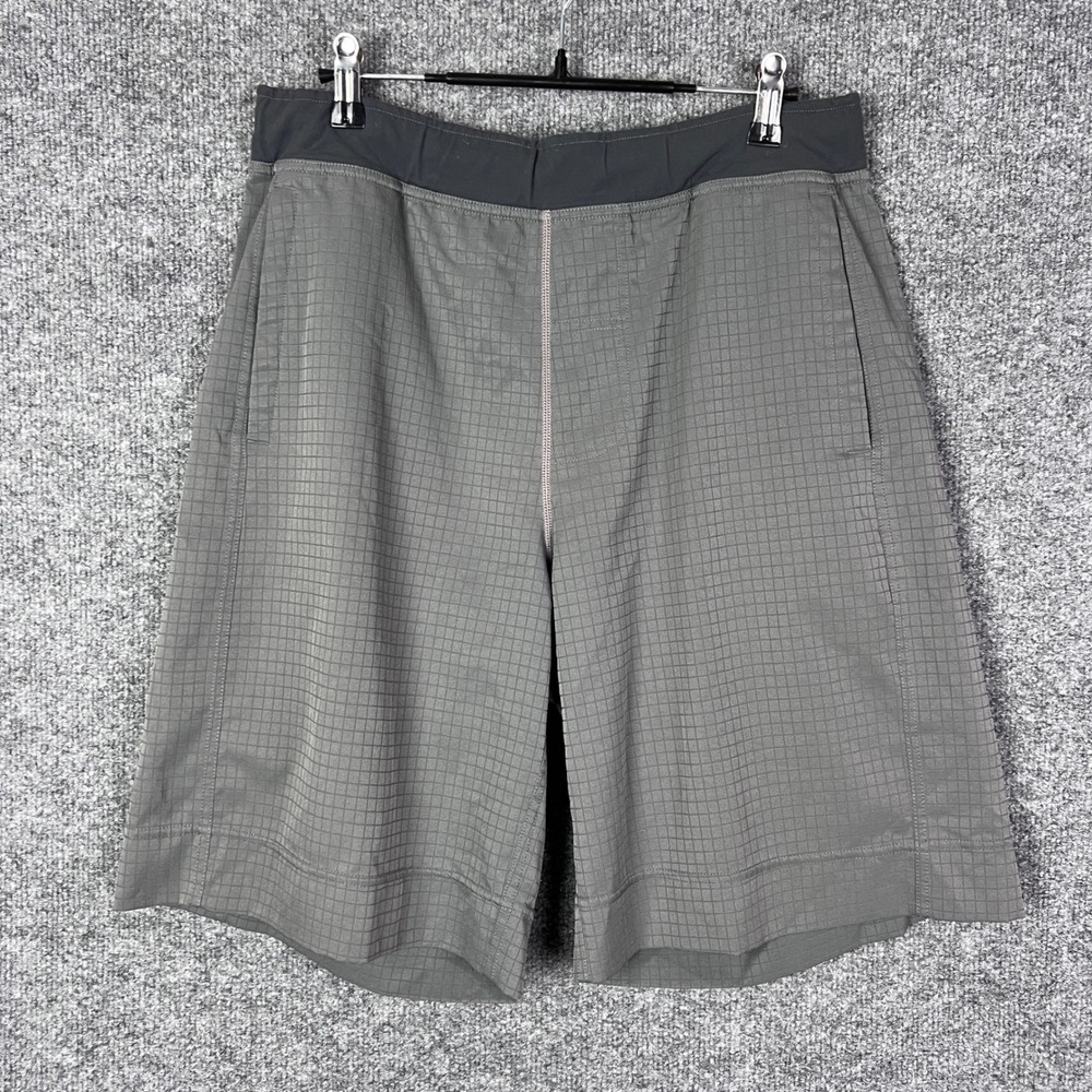 Lululemon Men's Gray Grid Athletic Training Shorts Gym Running M